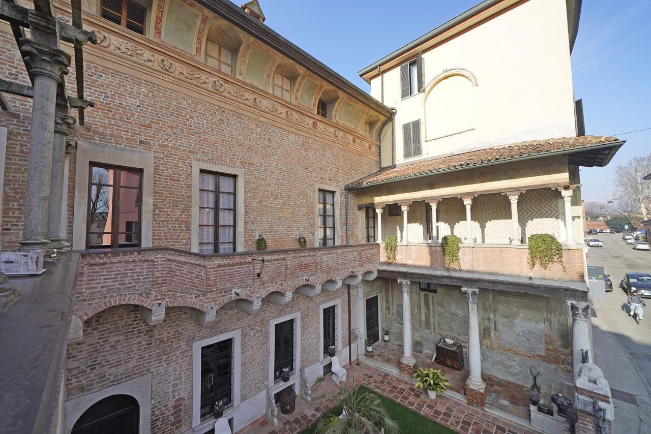 Foresteria Palazzo Guazzoni Zaccaria เกรโมนา ภายนอก รูปภาพ