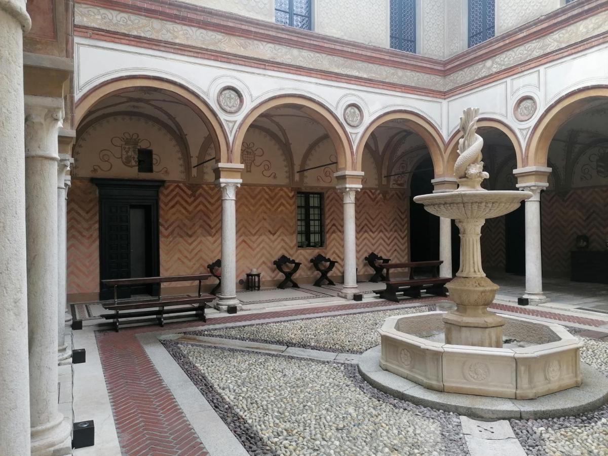 Foresteria Palazzo Guazzoni Zaccaria เกรโมนา ภายนอก รูปภาพ