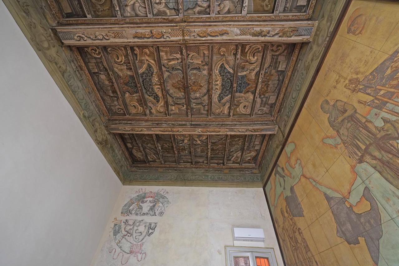 Foresteria Palazzo Guazzoni Zaccaria เกรโมนา ภายนอก รูปภาพ