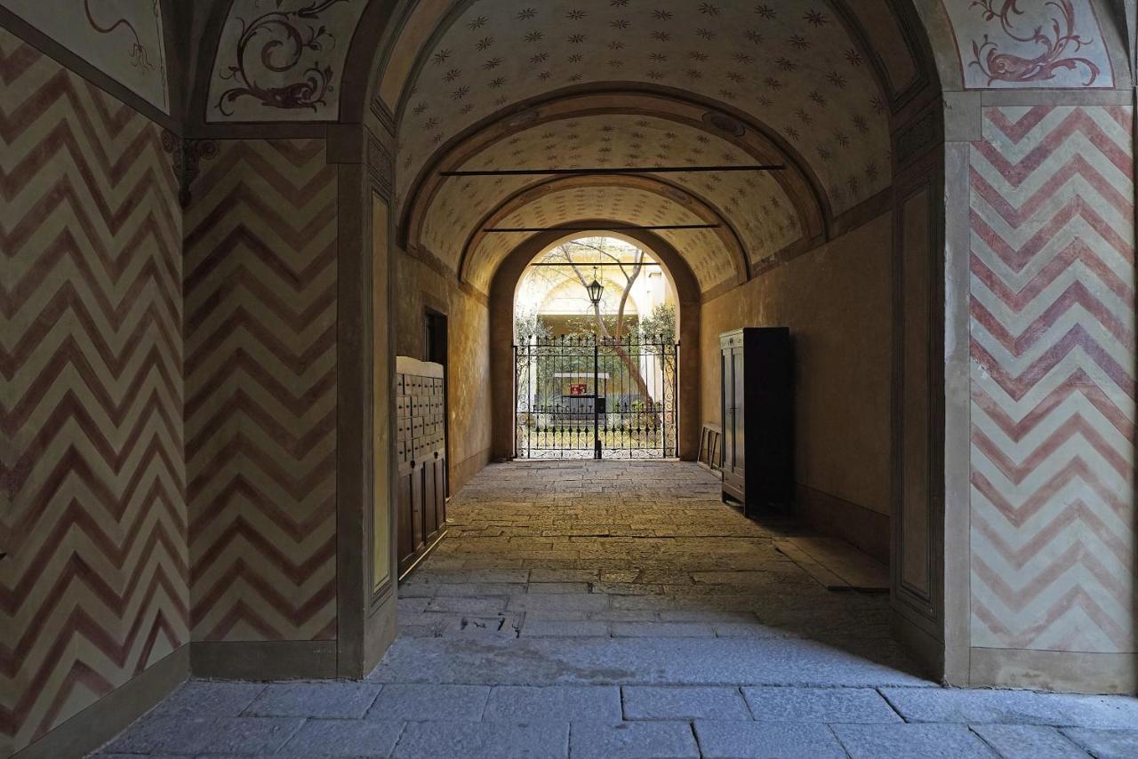 Foresteria Palazzo Guazzoni Zaccaria เกรโมนา ภายนอก รูปภาพ