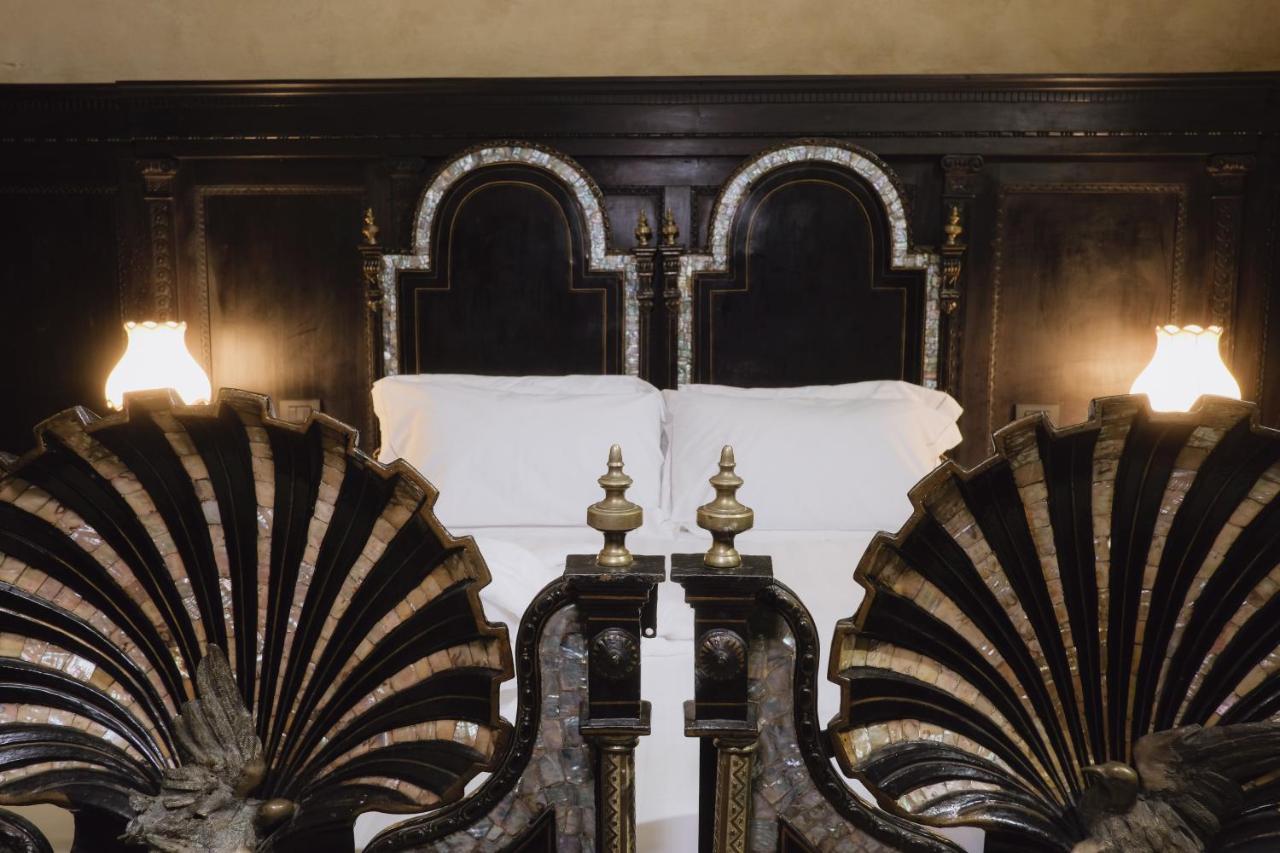 Foresteria Palazzo Guazzoni Zaccaria เกรโมนา ภายนอก รูปภาพ