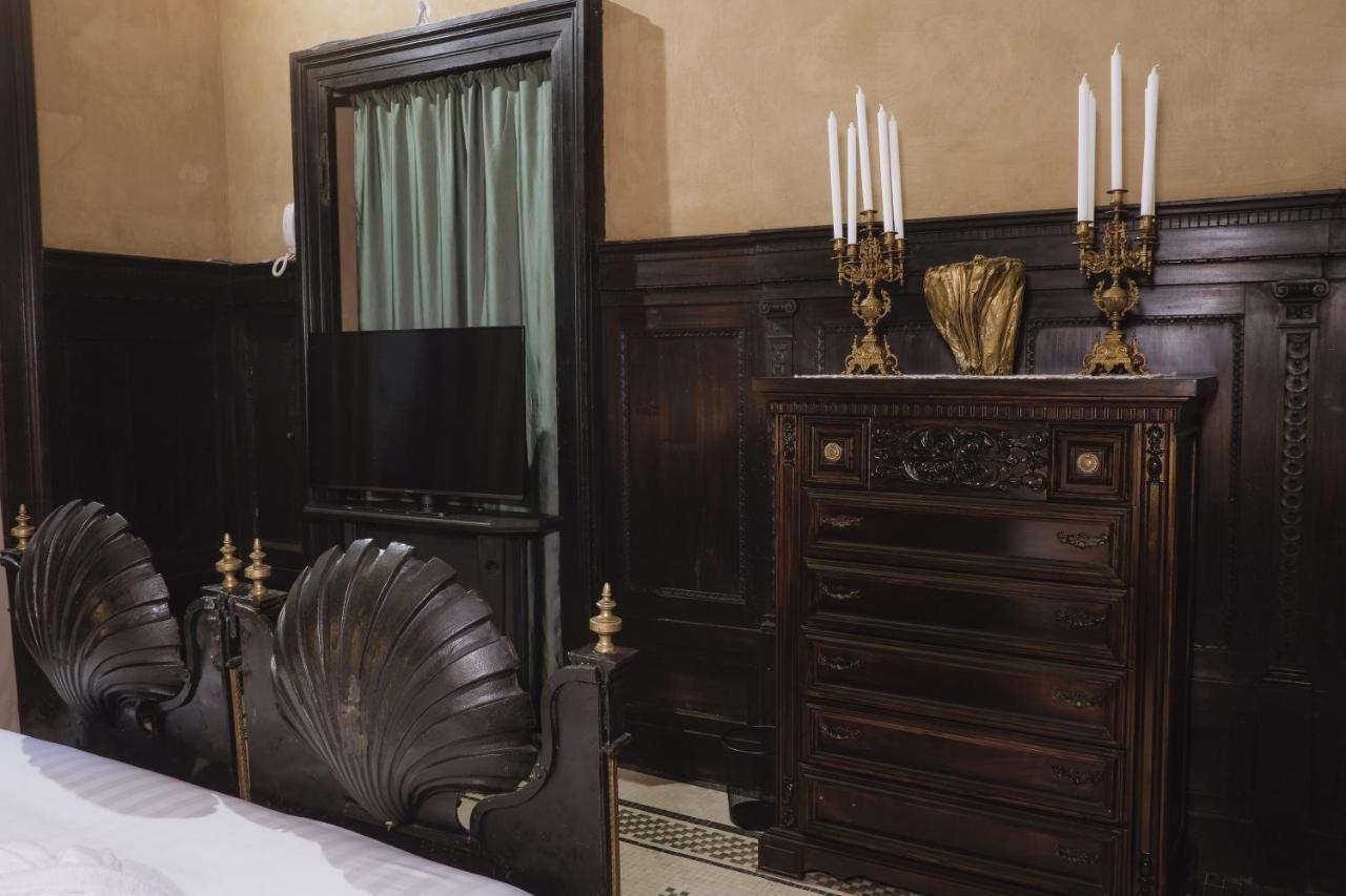 Foresteria Palazzo Guazzoni Zaccaria เกรโมนา ภายนอก รูปภาพ