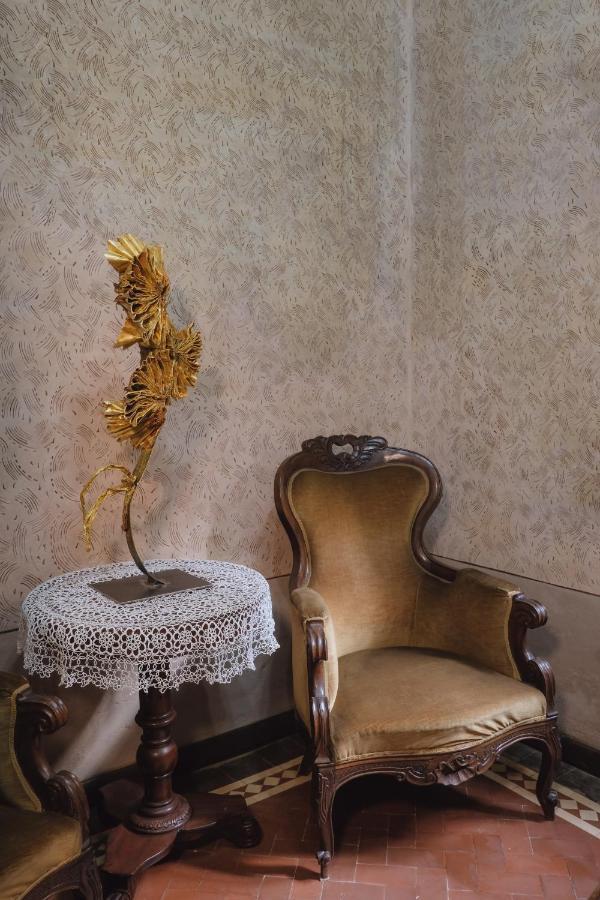 Foresteria Palazzo Guazzoni Zaccaria เกรโมนา ภายนอก รูปภาพ