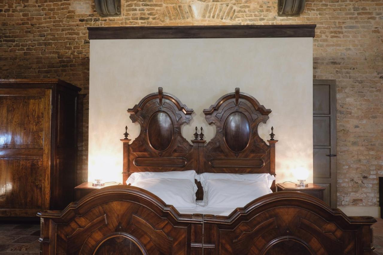 Foresteria Palazzo Guazzoni Zaccaria เกรโมนา ภายนอก รูปภาพ