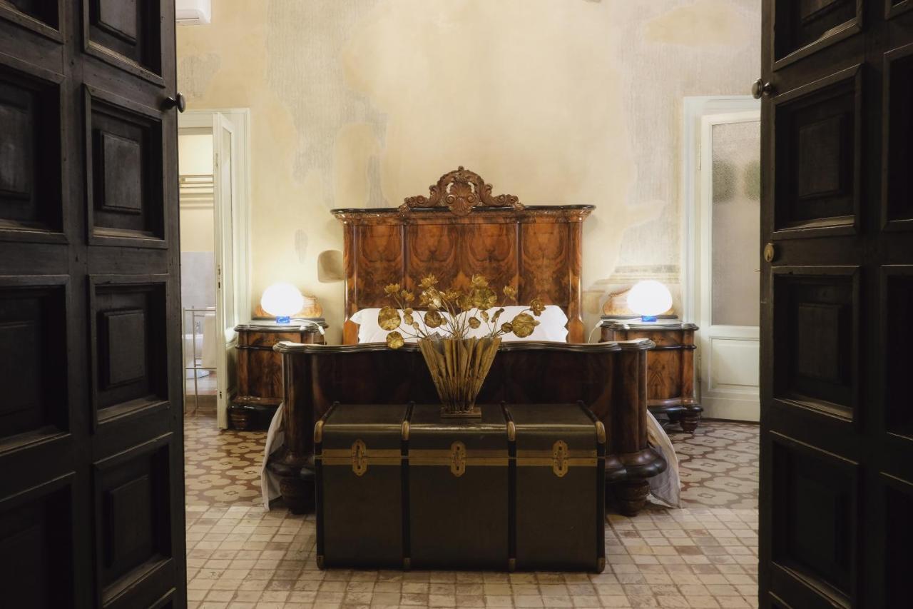 Foresteria Palazzo Guazzoni Zaccaria เกรโมนา ภายนอก รูปภาพ