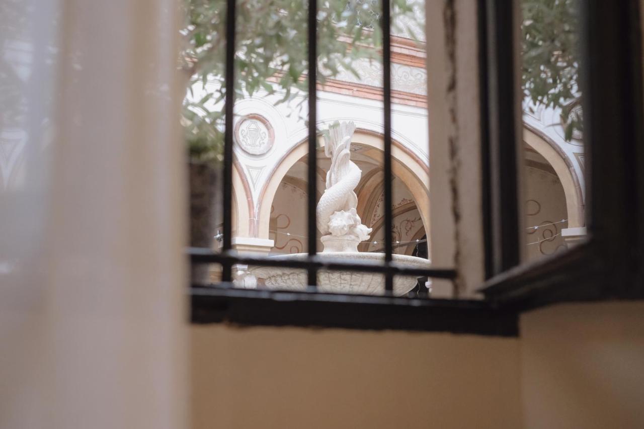 Foresteria Palazzo Guazzoni Zaccaria เกรโมนา ภายนอก รูปภาพ