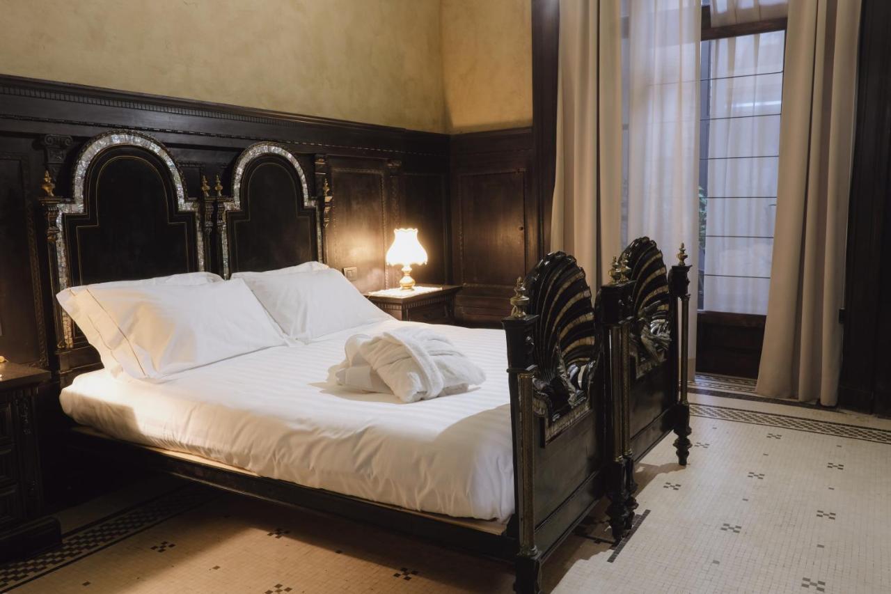 Foresteria Palazzo Guazzoni Zaccaria เกรโมนา ภายนอก รูปภาพ